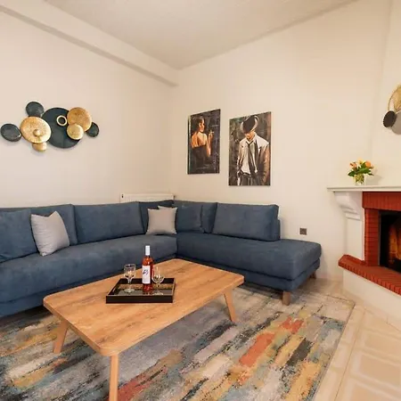 Dolce Favola Nomad Casa - Kalamata's Getaway