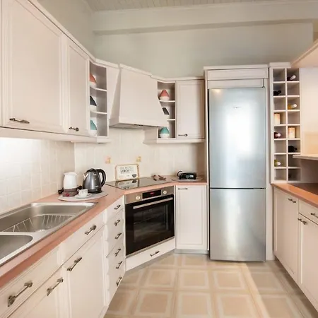 Appartamento Dolce Favola Nomad Casa - Kalamata's Getaway