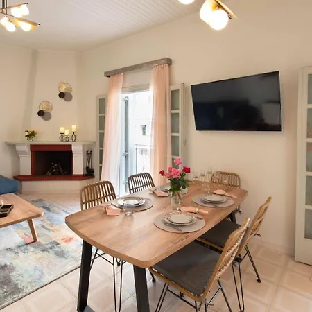 Dolce Favola Nomad Casa - Kalamata's Getaway Appartement Kalamata