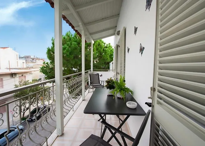 Dolce Favola Nomad Casa - Kalamata's Getaway קלמאטה